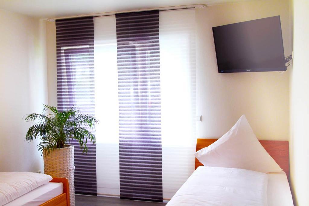 Hotel Pension Kaempfelbach Екстер'єр фото